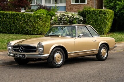 Mercedes-Benz SL Series 250 SL 1