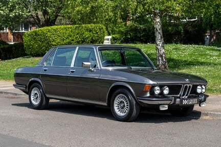 BMW E3 3.3L 2