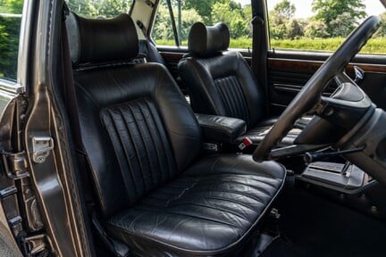 BMW E3 3.3L 22