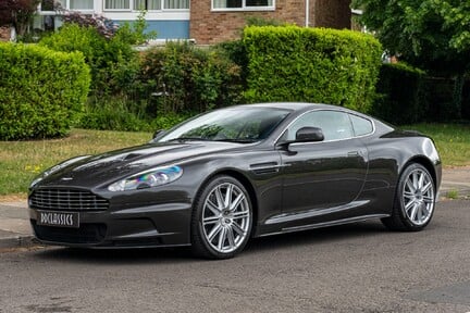 Aston Martin DBS V12 1