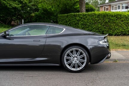 Aston Martin DBS V12 13
