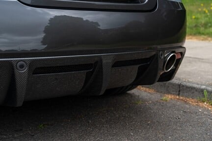 Aston Martin DBS V12 15