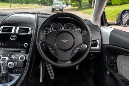 Aston Martin DBS V12 19