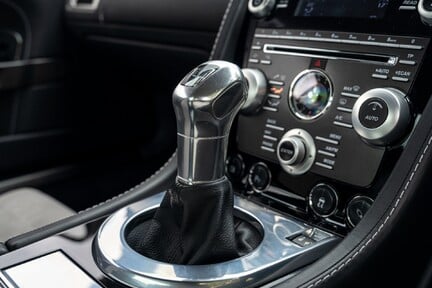 Aston Martin DBS V12 24