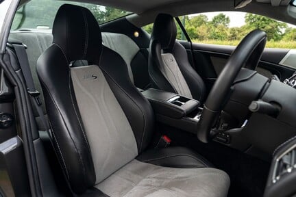 Aston Martin DBS V12 25