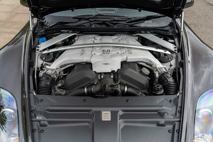 Aston Martin DBS V12 35