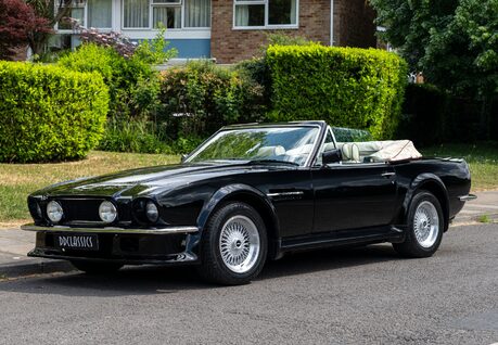 Aston Martin Vantage Volante