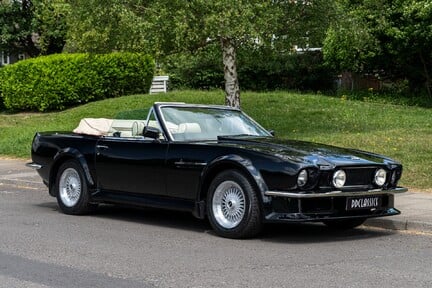 Aston Martin Vantage Volante 2