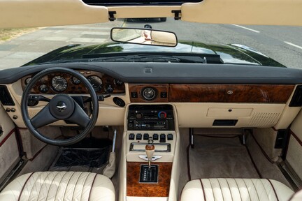 Aston Martin Vantage Volante 17