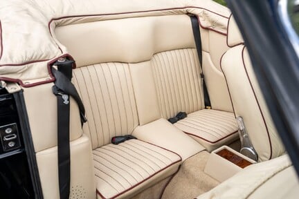 Aston Martin Vantage Volante 29