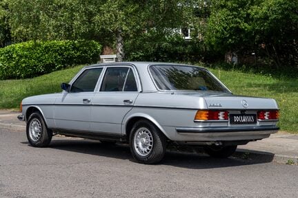 Mercedes-Benz E Class 280 E 4