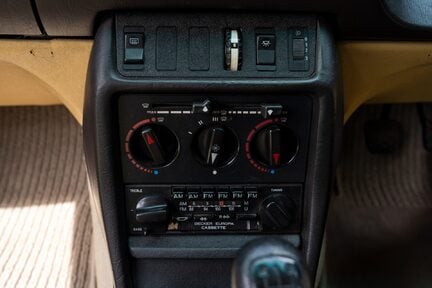 Mercedes-Benz E Class 280 E 18