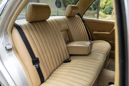 Mercedes-Benz E Class 280 E 24