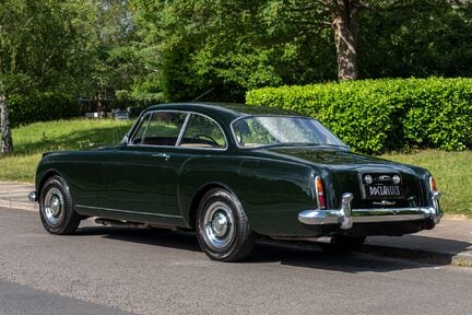 Bentley S2 Continental By H.J.Mulliner 4