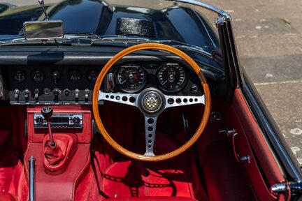 Jaguar E-Type 3.8 Roadster 14