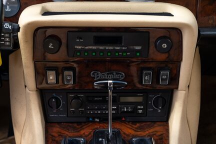 Daimler Double Six 18