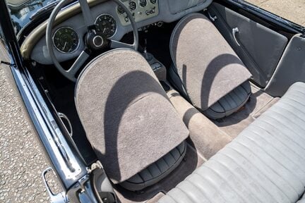 Daimler SP250 23