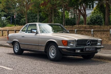 Mercedes-Benz SL Series 380 SL 2