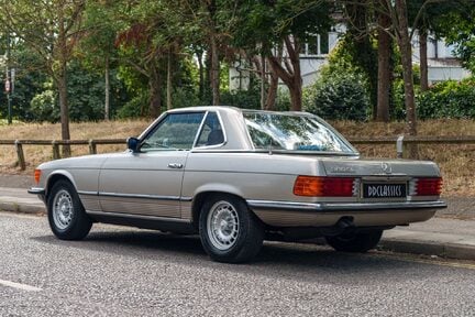 Mercedes-Benz SL Series 380 SL 4