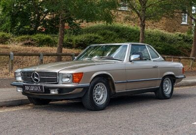 Mercedes-Benz SL Series 380 SL