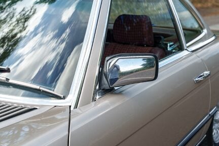 Mercedes-Benz SL Series 380 SL 10