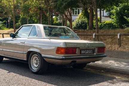 Mercedes-Benz SL Series 380 SL 12