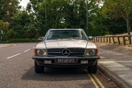 Mercedes-Benz SL Series 380 SL 5