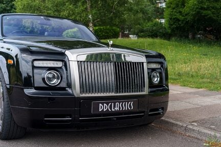 Rolls-Royce Phantom Drophead Coupé 10