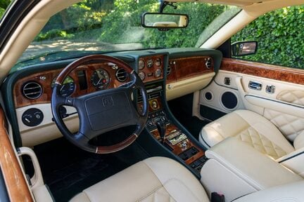 Bentley Continental R 11