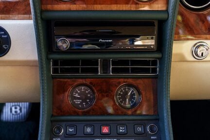 Bentley Continental R 16
