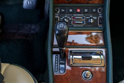 Bentley Continental R 18