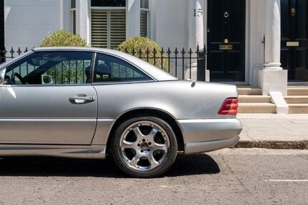 Mercedes-Benz SL 600 V12 Silver Arrow 13