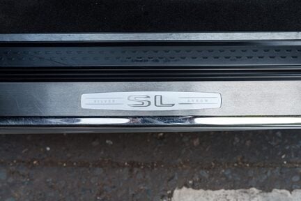 Mercedes-Benz SL 600 V12 Silver Arrow 28
