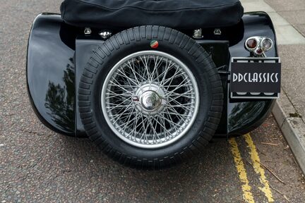 Jaguar SS100 15