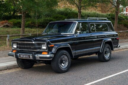 Jeep Cherokee Laredo 1