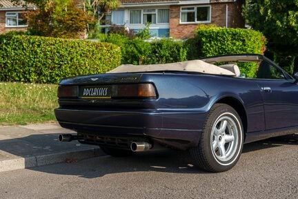 Aston Martin Virage 13