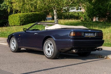 Aston Martin Virage 4