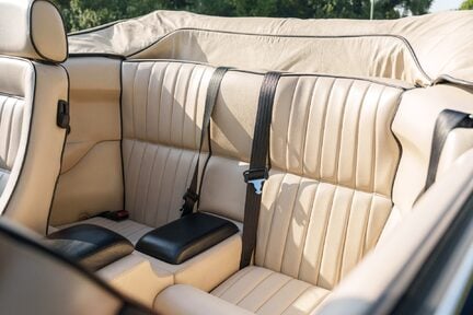 Aston Martin Virage 25