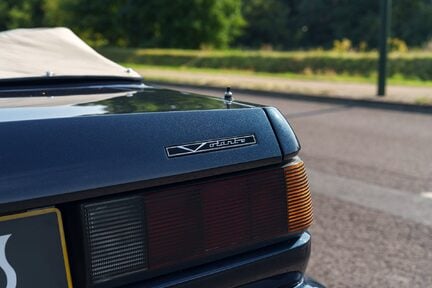 Aston Martin Virage 14