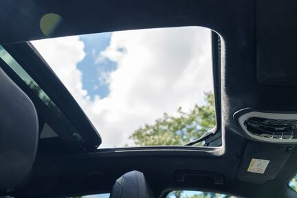 Porsche Macan Turbo PDK 27