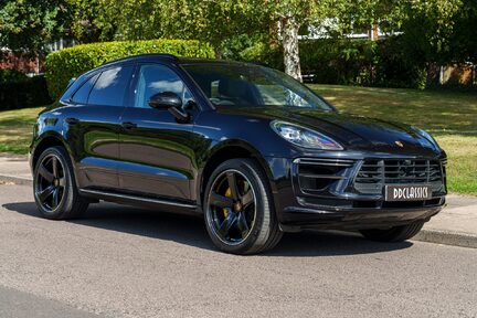 Porsche Macan Turbo PDK 2