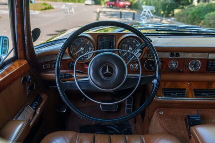 Mercedes-Benz 600 Grosser 14