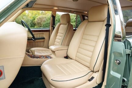 Bentley Brooklands Saloon 24