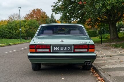 Bentley Brooklands Saloon 6