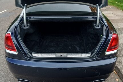 Rolls-Royce Wraith V12 26