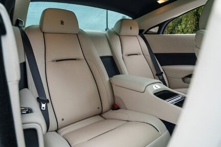 Rolls-Royce Wraith V12 22