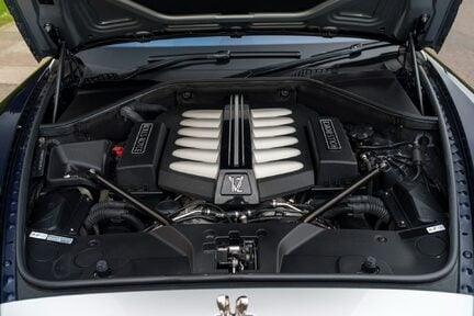 Rolls-Royce Wraith V12 27