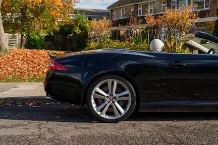 Jaguar XK R Convertible 14