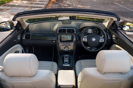 Jaguar XK R Convertible 17