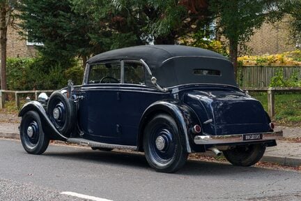 Mercedes-Benz 220 W21 6